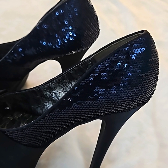 🖤🖤🖤NEW SATIN & SEQUIN PLEASER HEELS🖤🖤🖤 - Picture 2 of 16